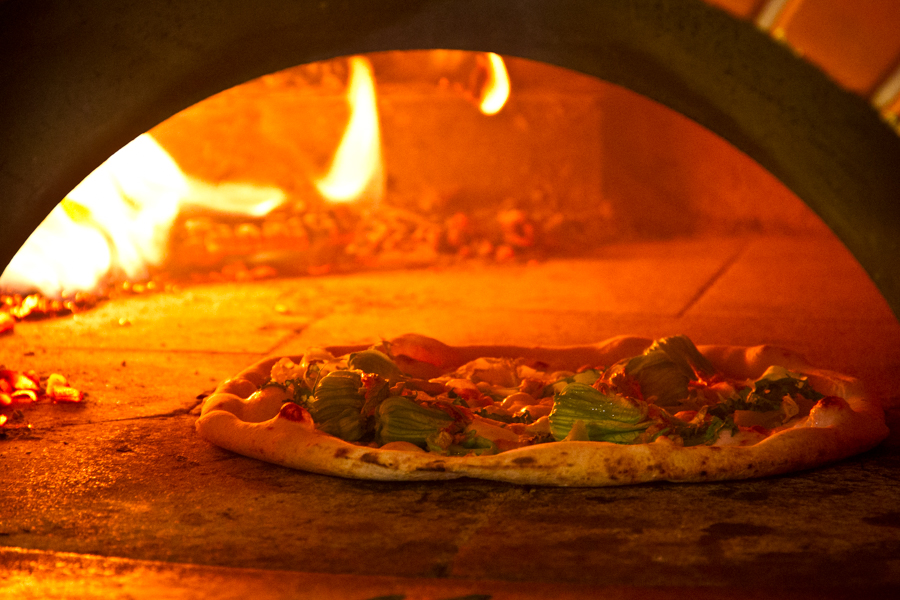 PIZZA - bianca con fiori di zucca - Guglielmo Vuolo